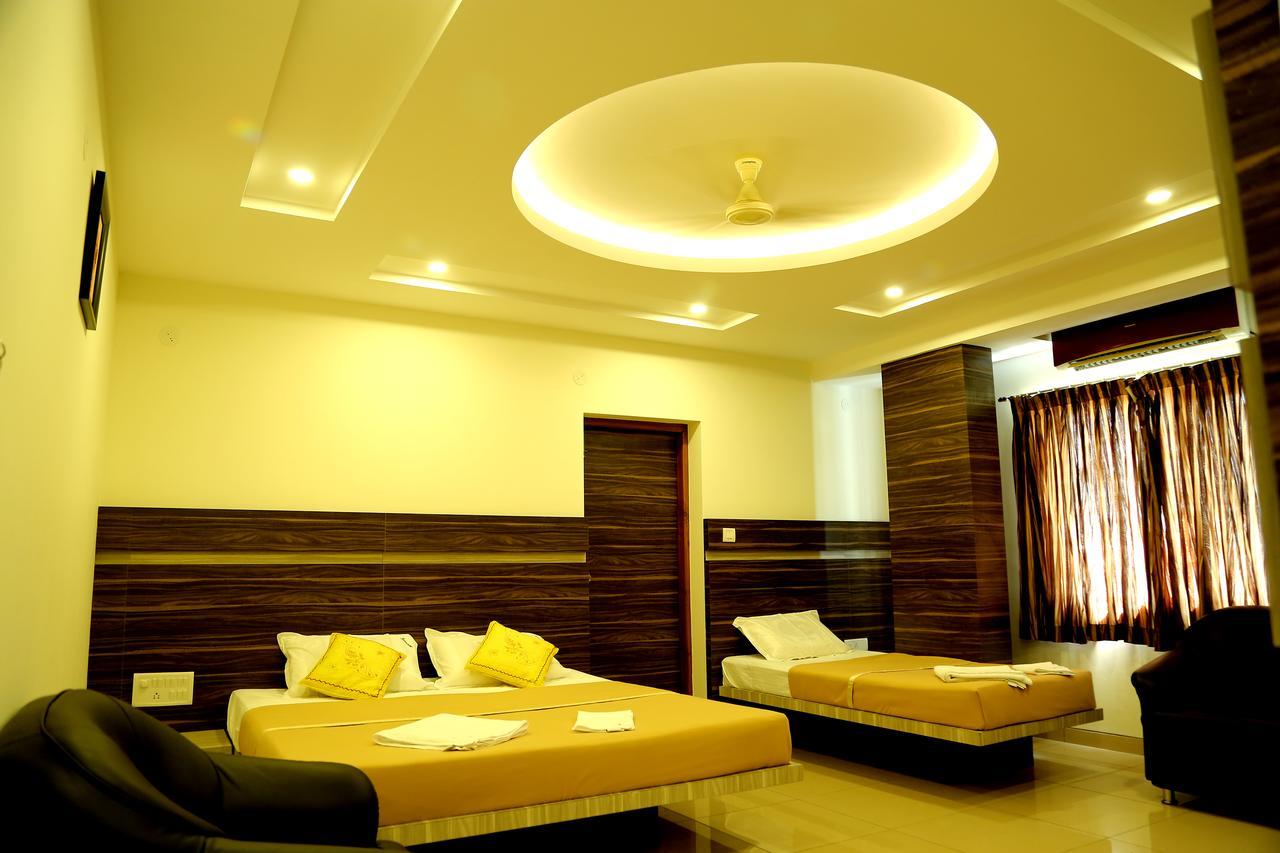 Samarth Residency Hotel Hospet Exterior photo