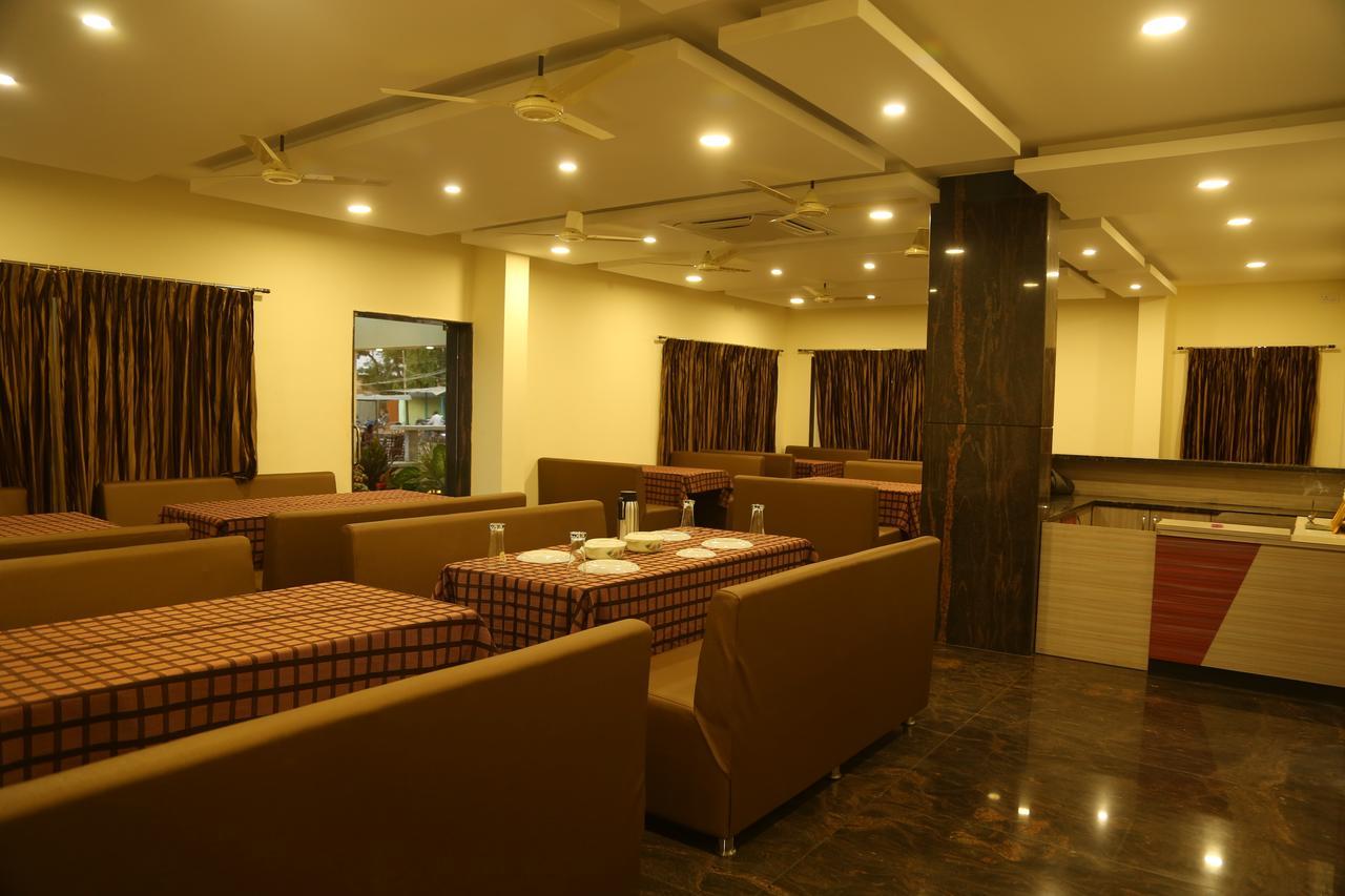 Samarth Residency Hotel Hospet Exterior photo